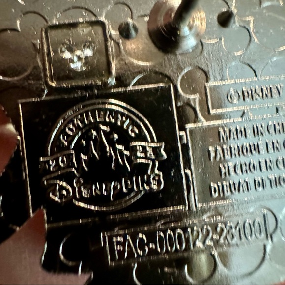 NWT. Pluto in Halloween cape
Laser print elements
Mickey icon pin back - Picture 11 of 11